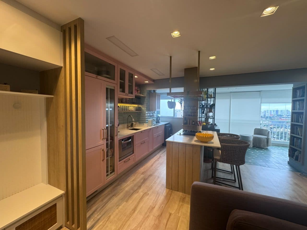 Lindo Apto para Locação : 79 m² - 1 suite master com closet - 2 vagas